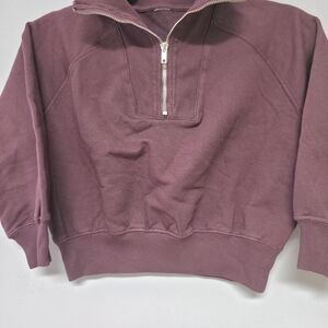 Zara Women's Purple Crew Neck Sweater